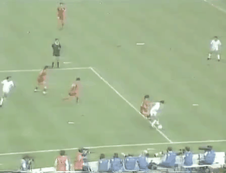 世界盃小歷史，1990年世界盃E組篇，一球小勝，烏拉圭驚險晉級