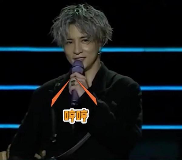 薛之謙演唱過程中忘詞了？