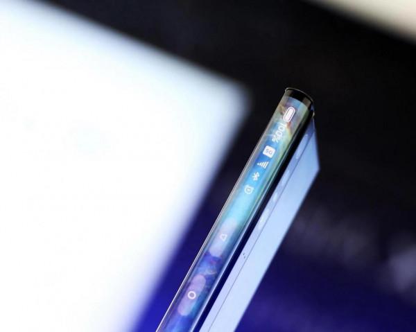 今天我們來嘮嘮螢幕…… 今天我們來嘮嘮螢幕……