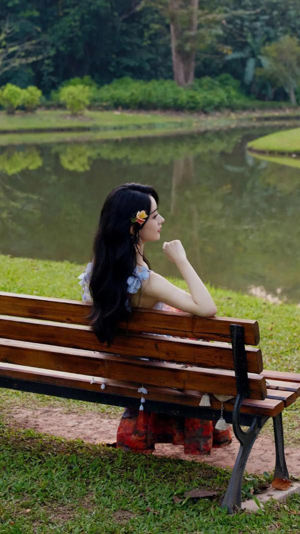 明星高畫質手機桌布趙麗穎 明星高畫質手機桌布趙麗穎