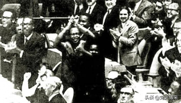 重返聯合國：中國是怎樣震動世界的