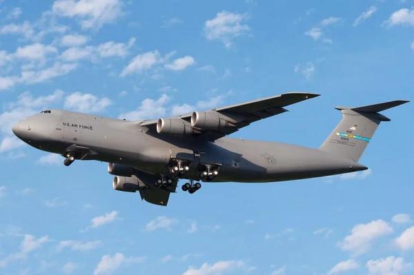 C-5“銀河”運輸機圖集（270圖）