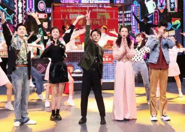 《快本》停播後,杜海濤停工三個月首次營業,將和湖南臺繼續合作 《快本》停播後,杜海濤停工三個月首次營業,將和湖南臺繼續合作