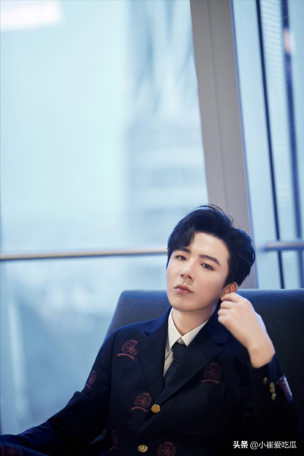 小崔爆料:鹿晗好事將近?蔣依依被家人連累?于謙老師愛拍戲? 小崔爆料:鹿晗好事將近?蔣依依被家人連累?于謙老師愛拍戲?