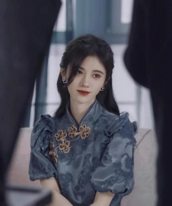 小說&OpenCurlyDoubleQuote;女主臉&rdquo;我只服這三位！張予曦標準建模臉，喬欣被低估