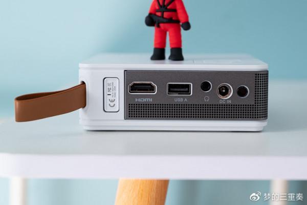 能裝進揹包的“家庭影院”，宏碁 PV11a 掌上投影儀分享體驗