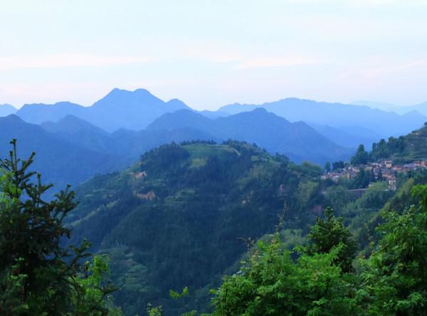 浙江“與世隔絕”的村子,坐落懸崖邊600多年,景色讓人大飽眼福 浙江“與世隔絕”的村子,坐落懸崖邊600多年,景色讓人大飽眼福