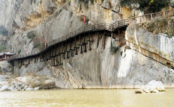 諸葛亮首次北伐時,失去了11位大將,僅看名單就知道他敗得有多慘 諸葛亮首次北伐時,失去了11位大將,僅看名單就知道他敗得有多慘