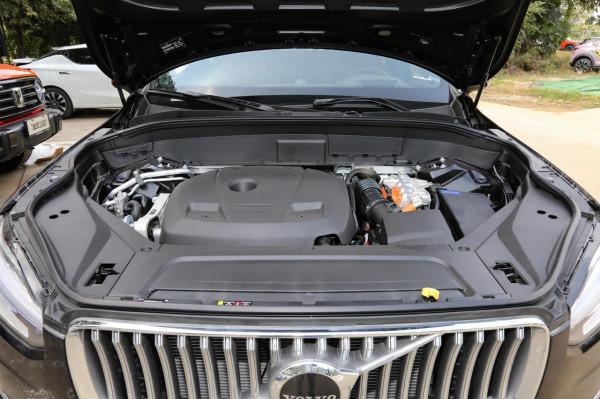 新能源市場崛起，沃爾沃不甘落後，測評沃爾沃XC90 RECHARGE