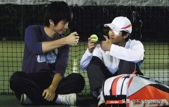 “身殘志堅”的6位殘疾藝人,個個才華橫溢,有的不到1歲就失明 “身殘志堅”的6位殘疾藝人,個個才華橫溢,有的不到1歲就失明