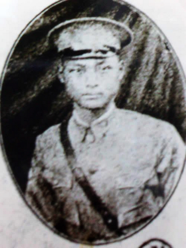 新中國成立後，留在大陸的原國民黨二級上將有哪些人？