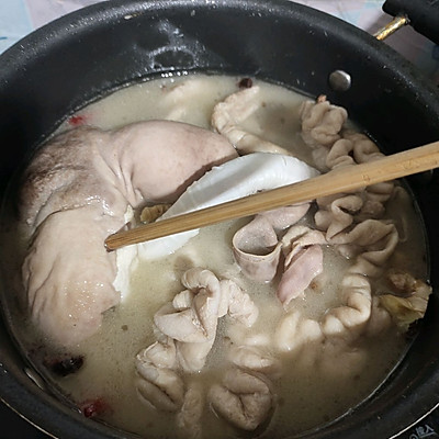 豬三寶（豬大腸，豬小腸，豬肚）