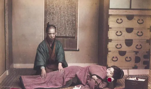 日本人為什麼喜歡把牙齒塗成黑色？