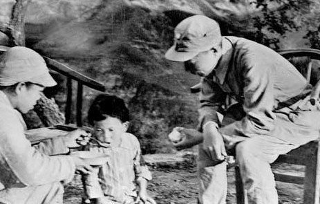 聶元帥戰場救護日本孤女