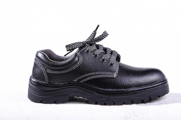 傢俱工廠穿什麼樣的勞保鞋