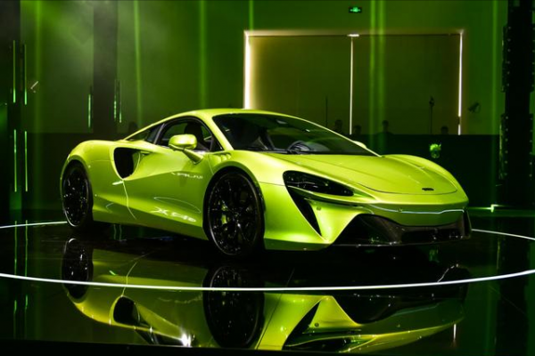 邁凱倫新車！238萬元起售，搭載V6引擎的插電式混動超跑Artura