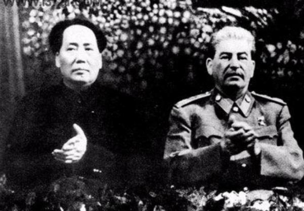 49年列車上毛澤東突然犯病，衛士解釋：主席到香山後就得了頭暈病