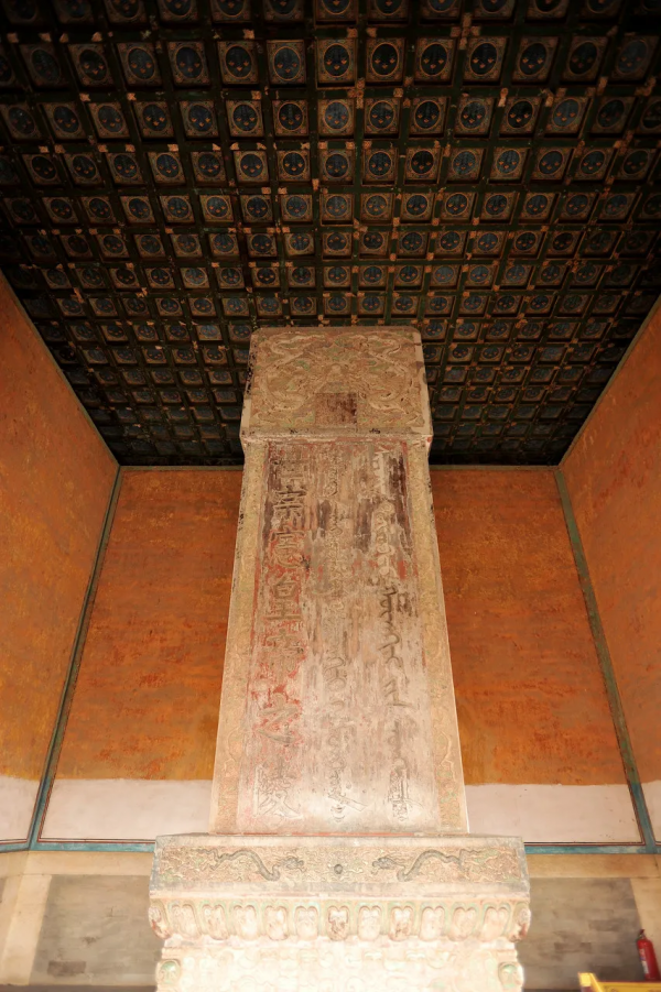 大清帝王，被埋了