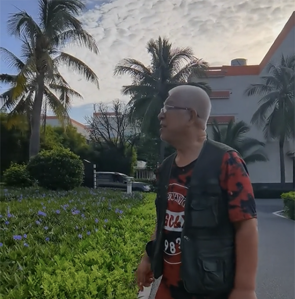 張洪傑帶癱瘓妻子拍戲,被兒女吸血,曾坦言:身後十幾匹“狼” 張洪傑帶癱瘓妻子拍戲,被兒女吸血,曾坦言:身後十幾匹“狼”