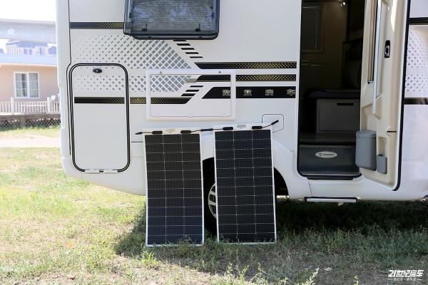 每一輛房車都用它！改變未來房車用電理念，小藍光伏太陽能板