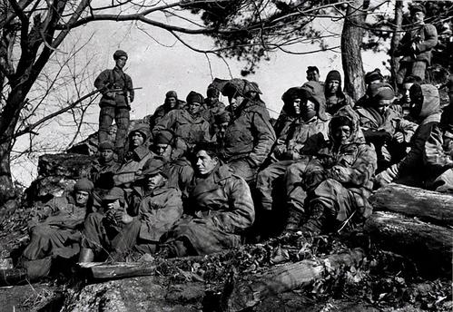 1950年，彭老總前往朝鮮戰場時借了三隻虎，最後他們戰績如何？