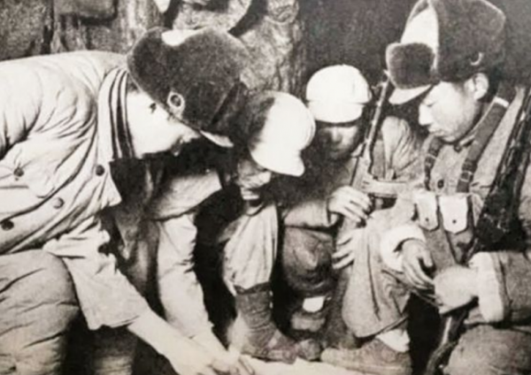 1958年軍區首長視察遼寧,發現糧倉警衛是犧牲5年戰友,他是誰? 1958年軍區首長視察遼寧,發現糧倉警衛是犧牲5年戰友,他是誰?