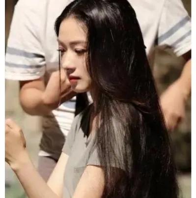 別再笑話黃曉明楊爍了，女演員“油膩”起來，真沒他倆什麼事了