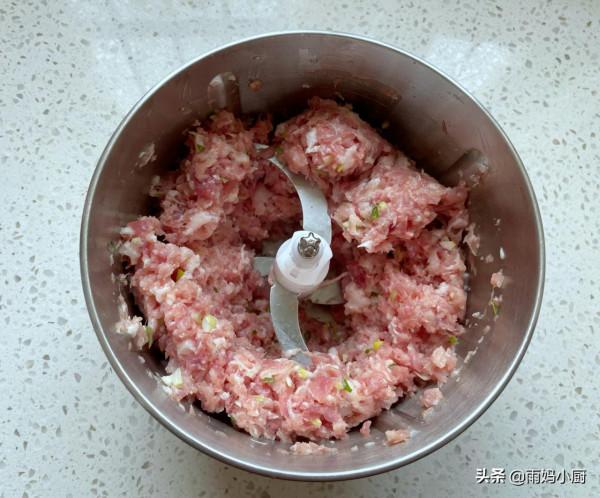 大雪時節吃餃子,鮮香美味又滋補,比韭菜白菜好吃又營養 大雪時節吃餃子,鮮香美味又滋補,比韭菜白菜好吃又營養