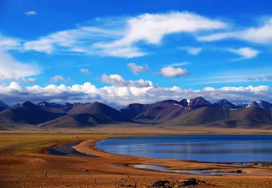 分享圖片：西藏三大聖湖之一納木措，藏語&OpenCurlyDoubleQuote;天湖&rdquo;