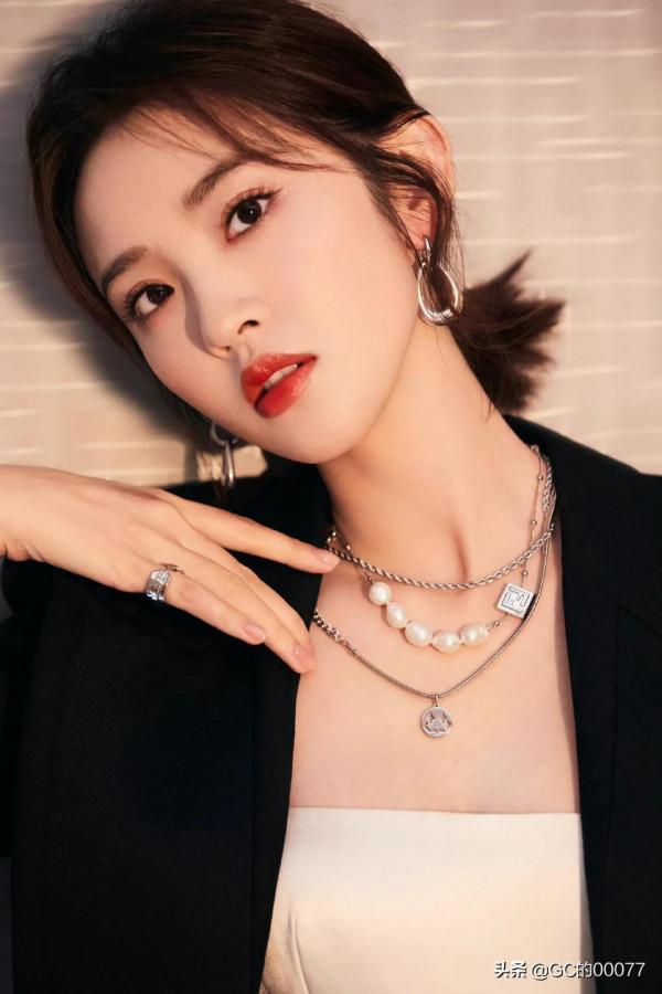 明星圖片唐藝昕