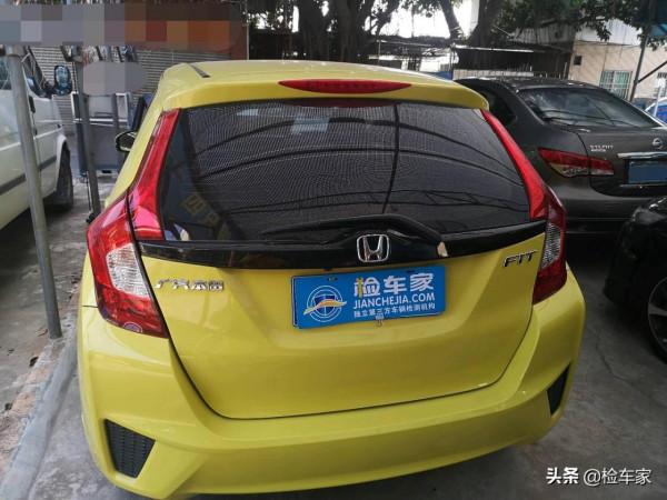 新車才7萬,開了六年的二手車還賣5萬?別問,問就是神車飛度 新車才7萬,開了六年的二手車還賣5萬?別問,問就是神車飛度