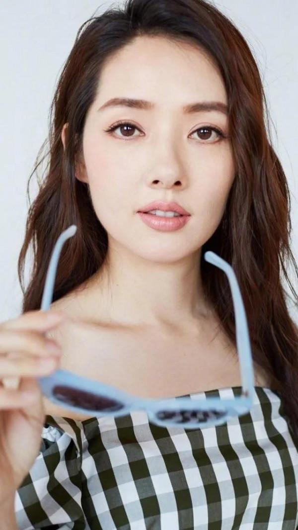 郭碧婷VS奚夢瑤美照:同為豪門貴婦,你更加喜歡誰呢? 郭碧婷VS奚夢瑤美照:同為豪門貴婦,你更加喜歡誰呢?