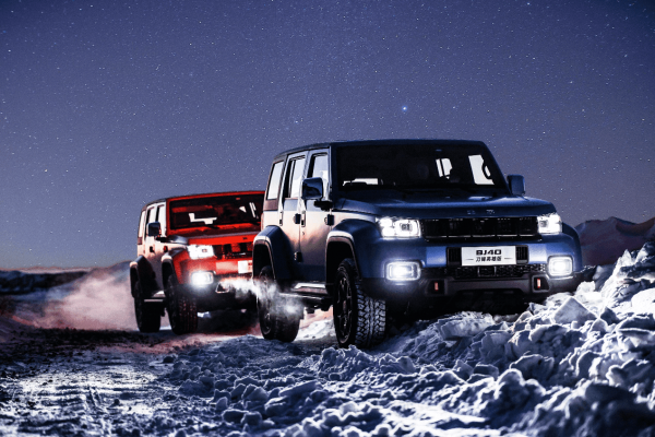 解讀&OpenCurlyDoubleQuote;一等功臣&rdquo;BJ40刀鋒英雄版&mdash;&mdash;沙場鋒刃英雄氣