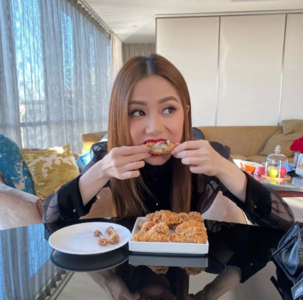 女星為減肥有多拼？有人米飯按粒吃，有人靠番茄度日，有人只喝水