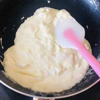 10分鐘出鍋的草莓雪花酥，鮮嫩又爽口