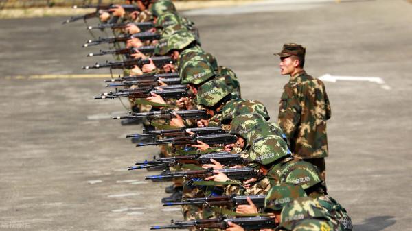 去部隊當兵，如何才能考上軍校？我給小王這幾條建議，幫助很大