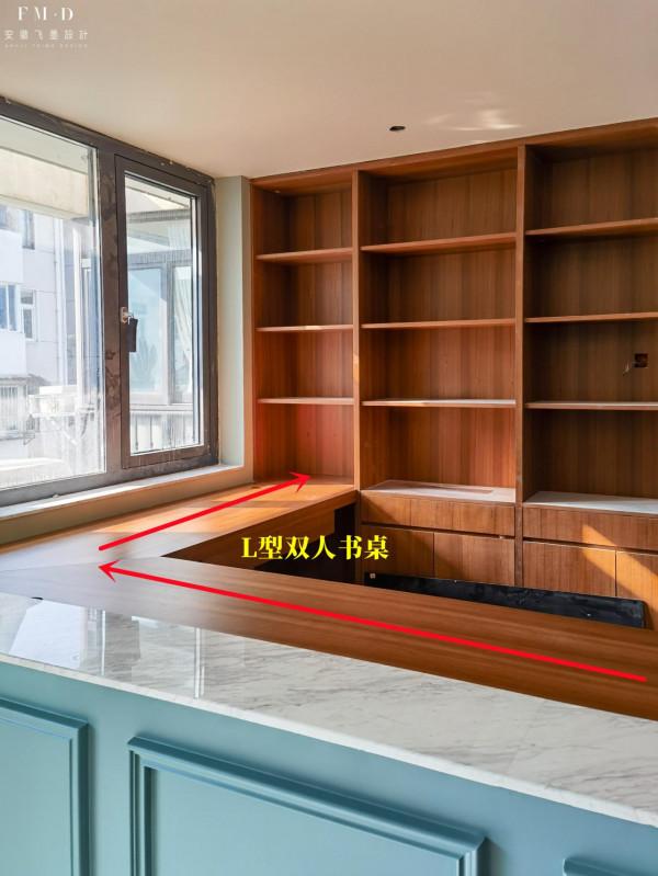 沙發牆拆掉一半,保留85公分高,打通客廳和書房成“理想大橫廳” 沙發牆拆掉一半,保留85公分高,打通客廳和書房成“理想大橫廳”