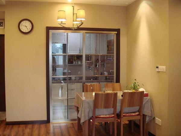 媳婦花5萬定製幾十個櫃子,連沙發牆都不放過,這效果猜你沒見過 媳婦花5萬定製幾十個櫃子,連沙發牆都不放過,這效果猜你沒見過