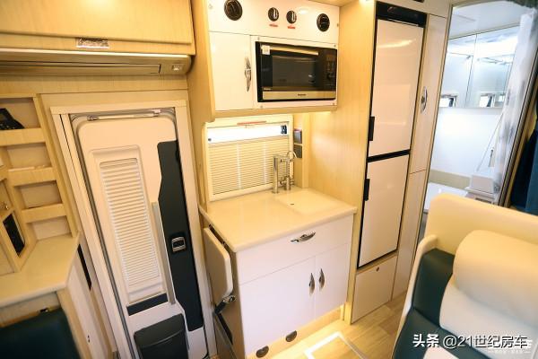 帶自動駕駛和21度電!新款大眾化E途房車來了!內飾豪華住著挺爽 帶自動駕駛和21度電!新款大眾化E途房車來了!內飾豪華住著挺爽