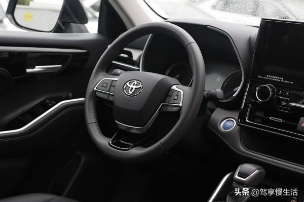 6月25日將上市 內外煥新,搭載2.5L混動系統,全新漢蘭達到店實拍 6月25日將上市 內外煥新,搭載2.5L混動系統,全新漢蘭達到店實拍