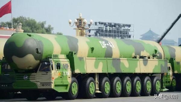 轉眼間轟6K服役15年了，轟20遲遲不出現，難道是轟6還有新型號？