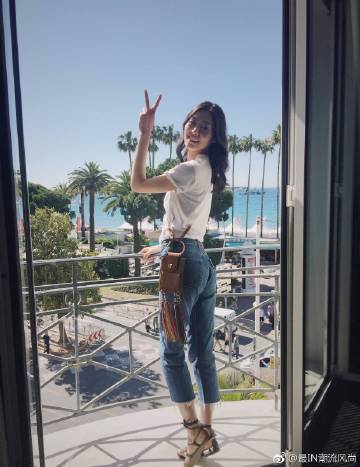 劉雯未PS照傳出，世界上竟有如此完美的腿！腿長就是任性