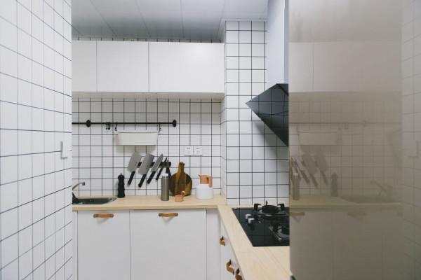 50平方米的一居室，搖身變成了仙女的家，衣帽間大餐廳樣樣皆全