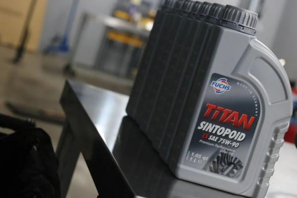 怪獸修車:整備17萬公里豐田普拉多LC150,精心施工,再現完美 怪獸修車:整備17萬公里豐田普拉多LC150,精心施工,再現完美