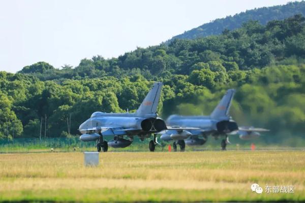 空中加油,幹得漂亮 空中加油,幹得漂亮