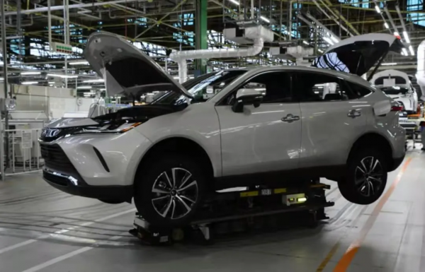 電池自燃，生產商起糾紛/豐田汽車產銷量大跌/賓士G級官宣漲價