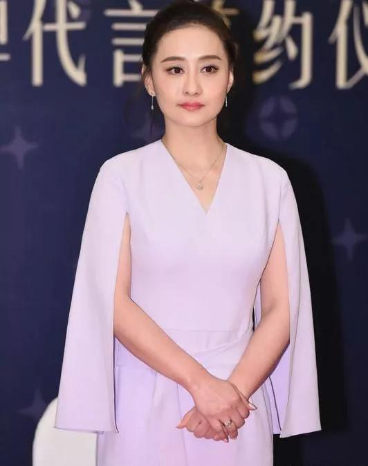 童年女神陳德容：優雅迷人，甜美可愛