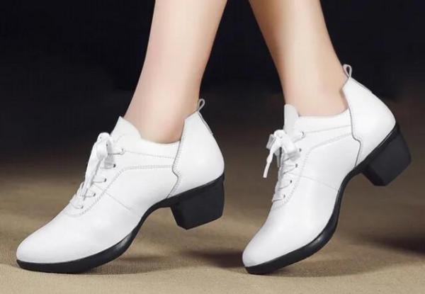 買的皮鞋穿了腳臭,那是你不知道這幾點 買的皮鞋穿了腳臭,那是你不知道這幾點