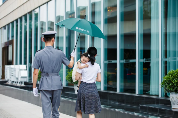 物企資本江湖再起硝煙，龍湖智創生活為何此時衝刺上市？