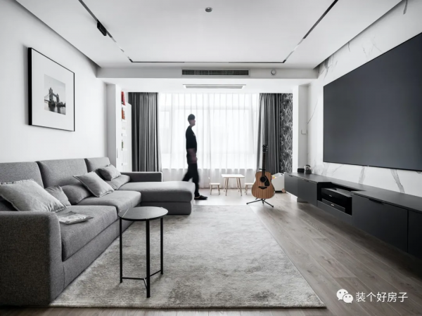 北京夫妻花70W打造130㎡極簡家：憑空造衣帽間+主衛+獨立書房，牛